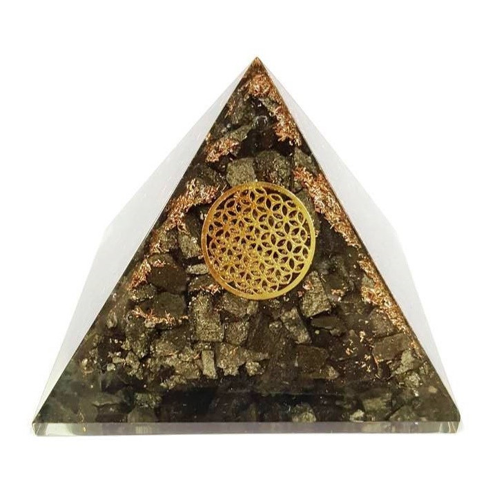 piramide orgonite pirite – 7 x 7