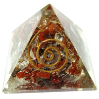 piramide orgonite giada e quarzo – 4 x 4